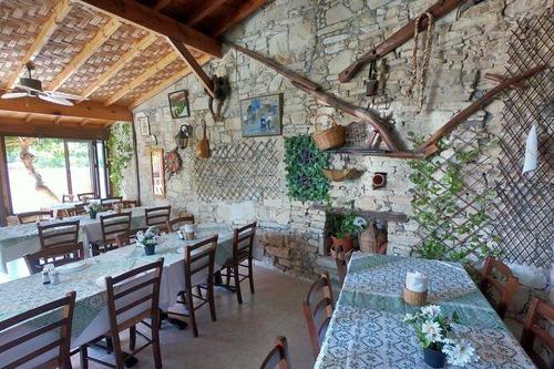 To Palati: A traditional tavern, in one of the most beautiful wine villages of Limassol!