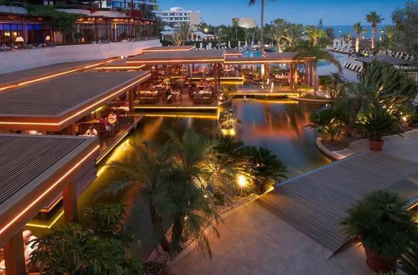 Tropical Restaurant: A restaurant in Limassol that takes you on a trip to the Caribbean!