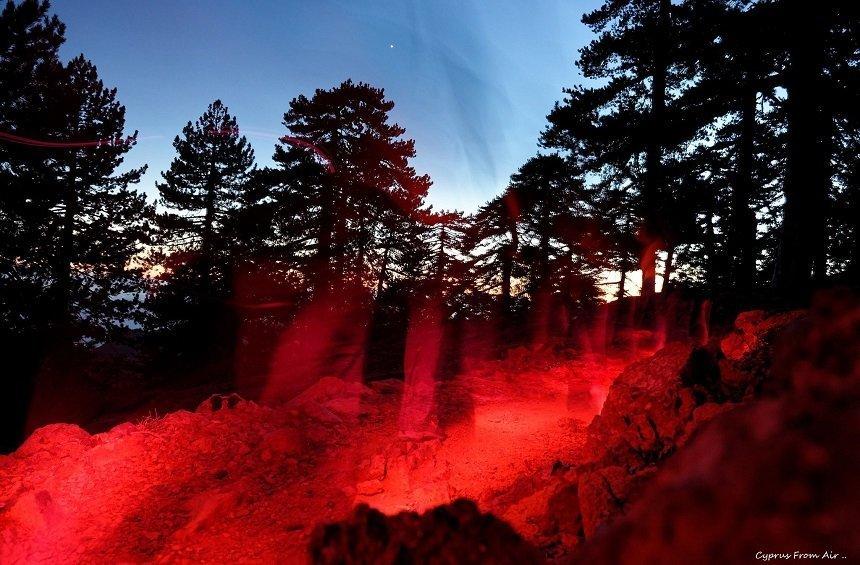 PHOTOS + VIDEO: A  ‘flaming river’ created by hundreds of people on the highest peak of Troodos!