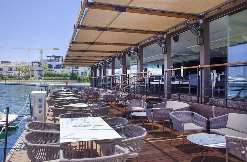 PHOTOS: A brand new terrace right above Limassol's sea!