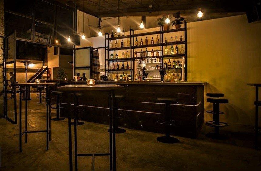 Mason Bar: A former wood workshop, added a special touch in Limassol's life!