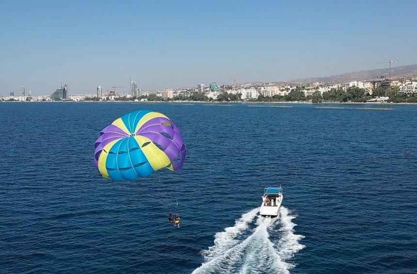 Parasailing Flight