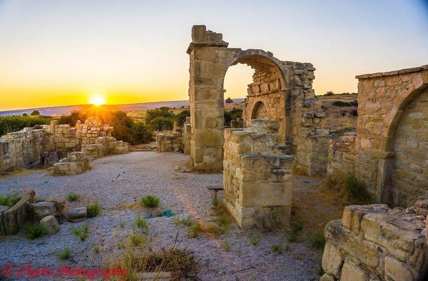 Παρεκκλήσι Αγίου Τυχικού (Αγία Φύλα)