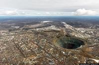 Ο κρατήρας που έχει δημιουργηθεί στο ορυχείο διαμαντών στη Yakutia.