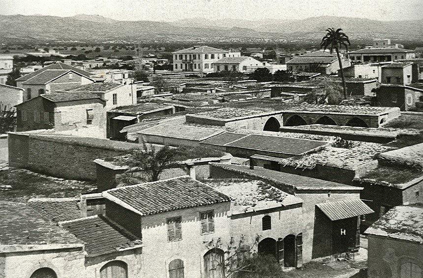Φωτογραφία από το Κάστρο Λεμεσού, κατά τις πρώτες δεκαετίες του 20ου αιώνα.