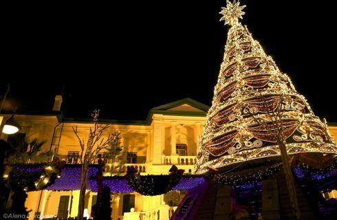 Η Λεμεσός υποδέχεται τα Χριστούγεννα με μια φαντασμαγορική τελετή