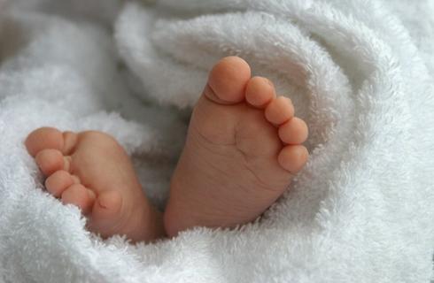 Η Λεμεσός καλωσόρισε τα πρώτα μωρά του 2017