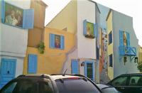 Στη Λεμεσό, είναι μια γειτονιά… σκέτη ζωγραφιά!