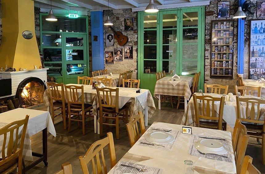 Απάχικο: Ένα φιλόξενο μεζεδοπωλείο, με αγαπημένες γεύσεις της κυπριακής κουζίνας στην πλατεία!