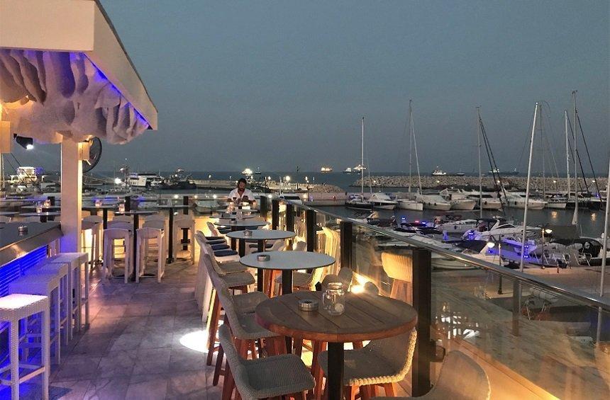Marina Roof Bar: Τα συγκλονιστικά ηλιοβασιλέματα της Λεμεσού, από μια δροσερή ταράτσα της πόλης!