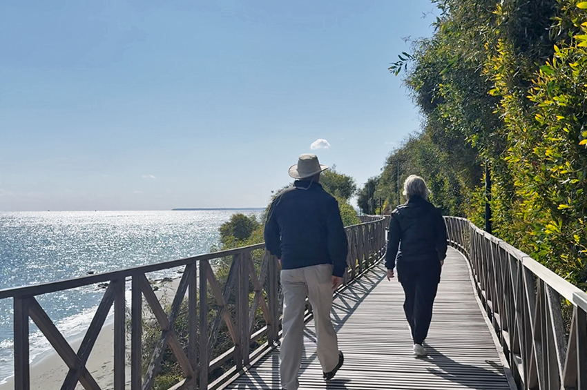 Παραλιακός Πεζόδρομος Αμαθούντας