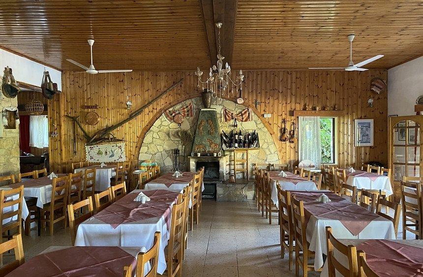Ταβέρνα Αμπελοθέα: Μία επιλογή για παραδοσιακό φαγητό με θέα στο Όμοδος και στα αμπέλια του!
