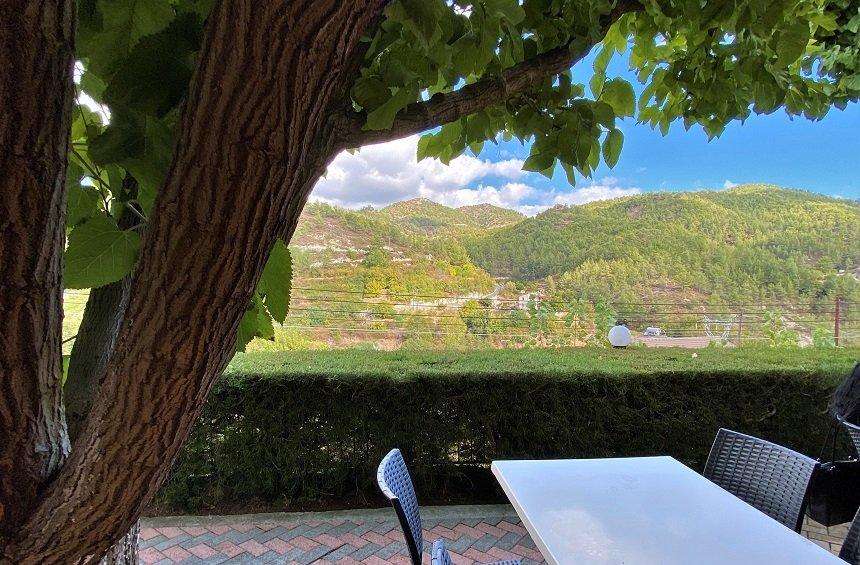 Amiandos Gardens: Μία ταβέρνα στην ορεινή Λεμεσό, με πλούσιο μπουφέ και υπέροχη θέα!