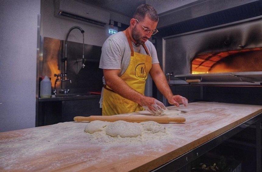OPENING: Η νέα gourmet πίτσα στο κέντρο της Λεμεσού, έχει από σεφταλιές μέχρι χαβιάρι!