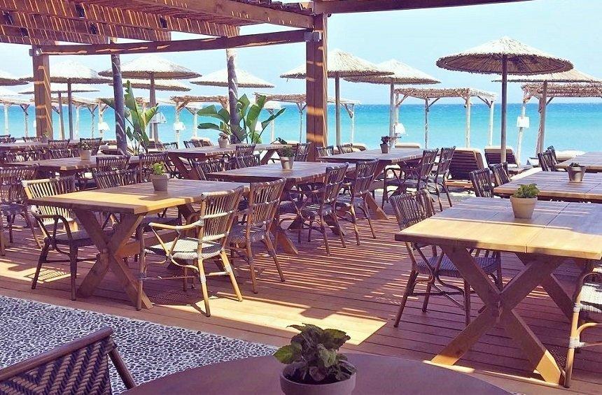 PHOTOS: Ένα beach bar που ξεχώρισε στη Λεμεσό, επιστρέφει με εκπλήξεις!