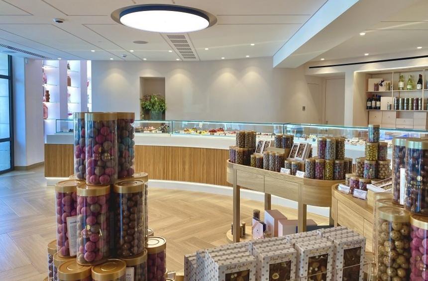 Columbia Confectionery: Το νέο, κεντρικό κατάστημα της γνωστής αλυσίδας, που εντυπωσάζει!