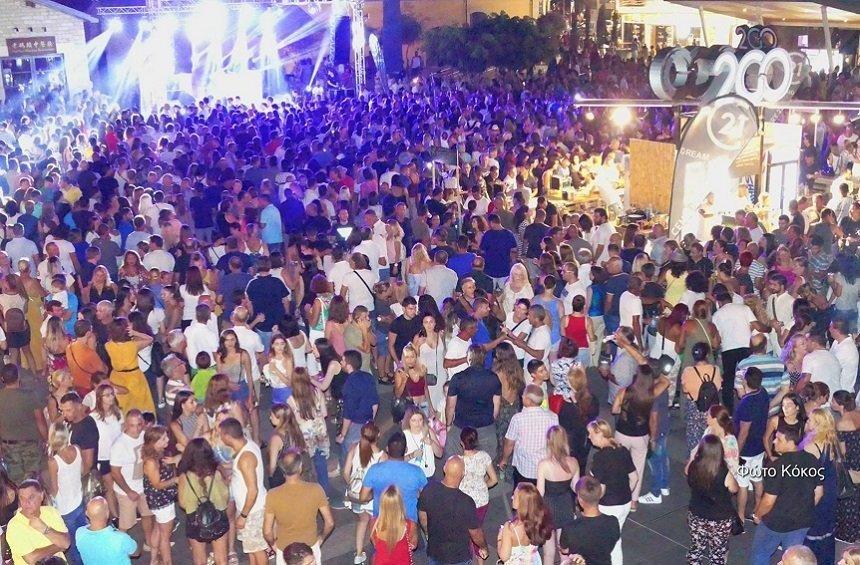 Περίπου 7.000 κόσμος στο ξέφρενο disco party στο Παλιό Λιμάνι Λεμεσού!