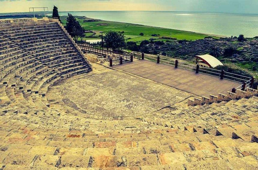 Το αρχαίο θέατρο Κουρίου