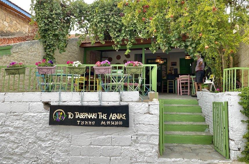 Το Ταβερνάκι της Λένιας: Μία παραδοσιακή ταβέρνα με μαμαδίστικες γεύσεις και κυπριακό «μπούκωμα»!