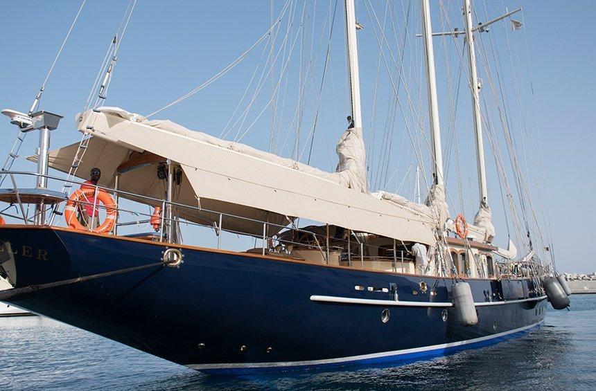 Το εντυπωσιακό superyacht στη Λεμεσό, που ξαναγεννήθηκε από τις στάχτες του!