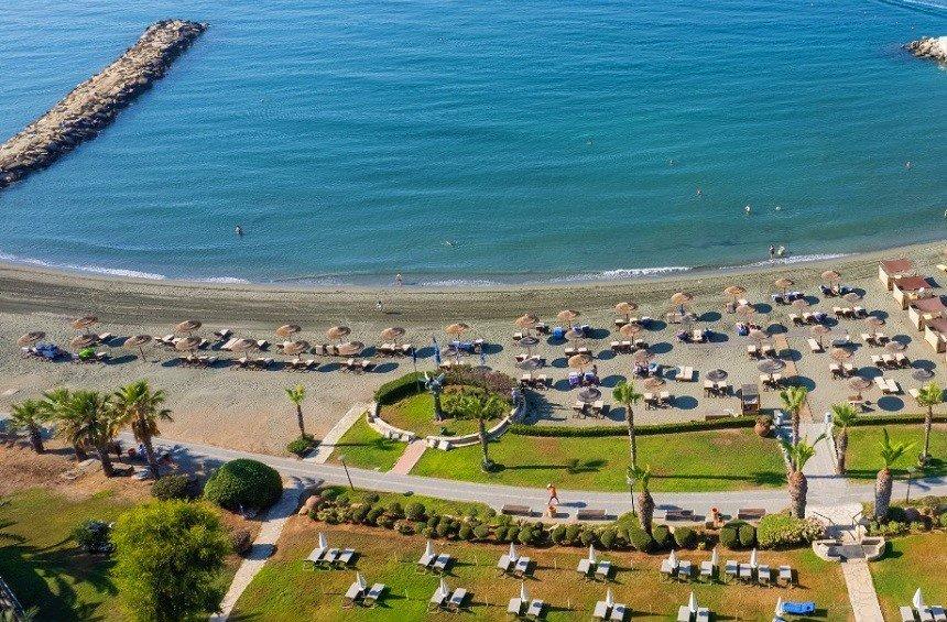 Mediterranean Beach Hotel 4*