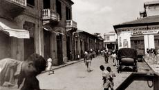 Η πλατεία Σαριπόλου στα μέσα του 20ου αιώνα.