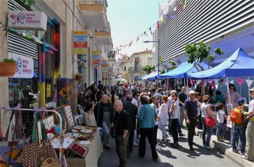 Ο Χρήστος εξηγεί πως άρχισε να διδάσκει σε γυμνάσια της Λεμεσού, πριν πάρει καν απολυτήριο!