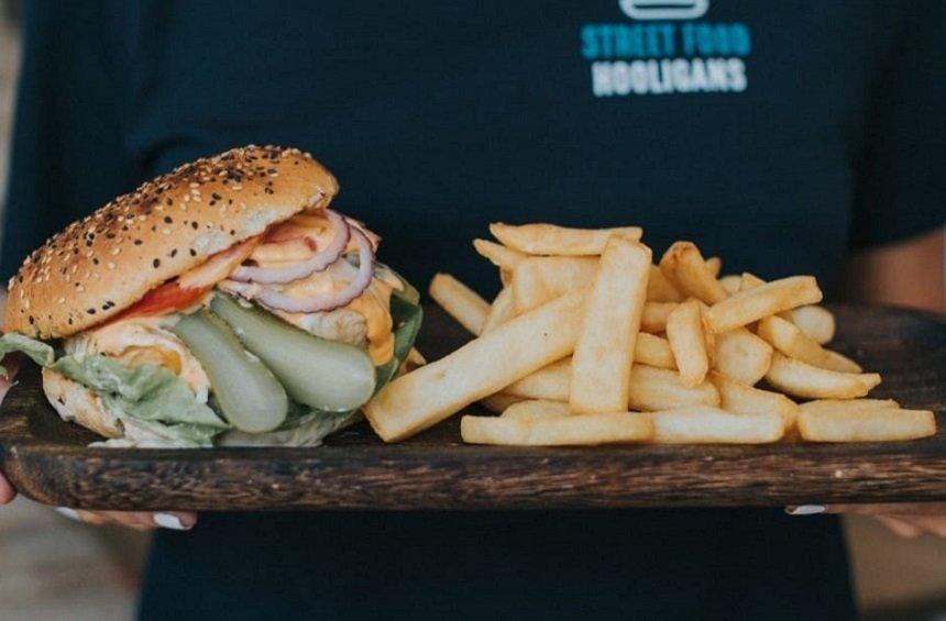 OPENING: A new hangout serving up devilishly good burgers in the center of Limassol!