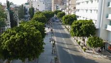 Aneksartisias street now, with the building of the former hotel on the right.