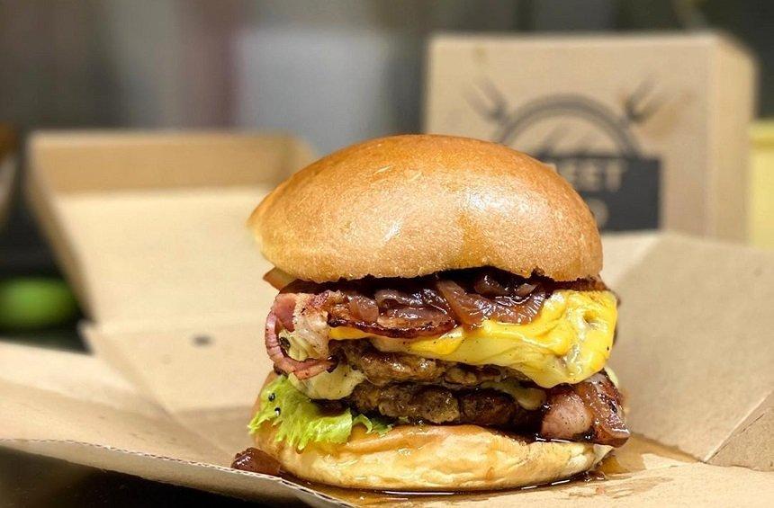 OPENING: A new truck in Limassol that makes amazing, juicy burgers!