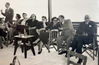 The people who used to hang out in these seaside bars included members of the high society of Limassol (Photo: Anna Marangou, Lemesou Mnimes).