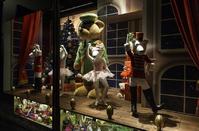Contest: Which shop is going to be awarded for the most Christmassy window in Limassol?