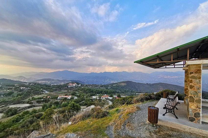 PHOTOS: A location in Limassol, with an unparalleled 360 degree view!