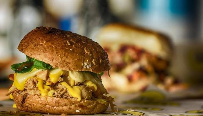 These delicious burgers are coming to Limassol, just for 3 days!