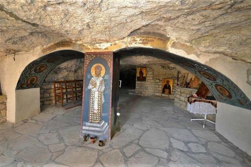 Panayia Chrysospiliotissa Church (Trachoni)