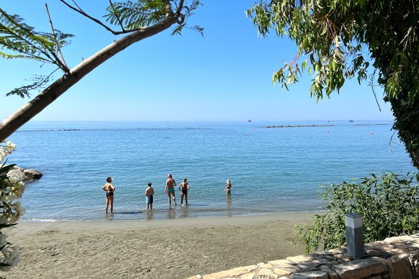 PHOTOS: The beach of Limassol's first seaside hotel! 