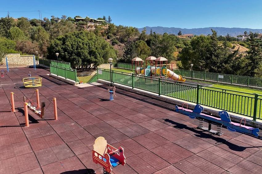 PHOTOS: A countryside park with a large playground, just 10 minutes from Limassol!