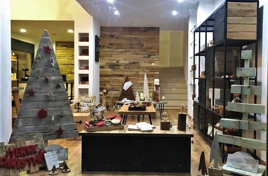 OPENING: 2 brothers in Limassol make amazing wooden creations!