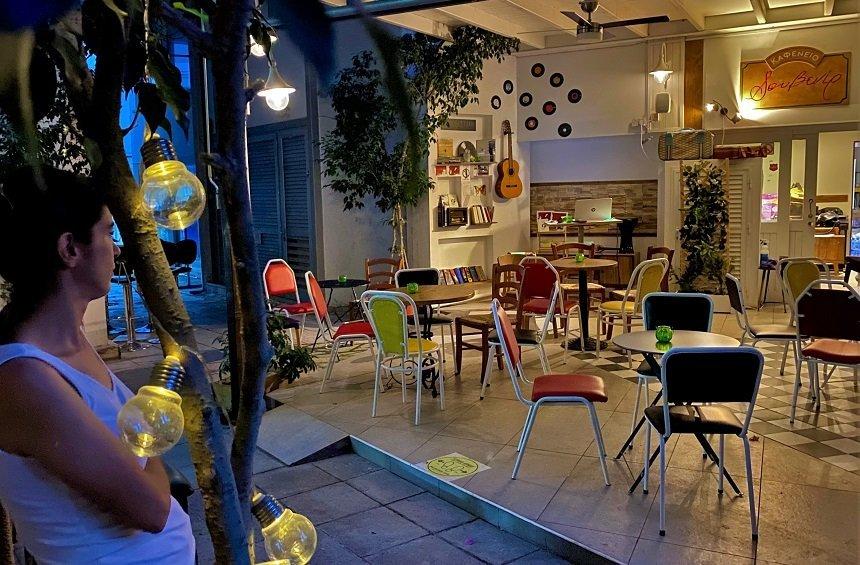 Souvenir: Constantina created a hangout that awakens the memory in Limassol!