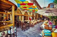 In Limassol your phone will never run out of battery in these coffee shops and restaurants!
