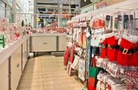 If you are about to go Christmas shopping check out the shops' holiday timetable