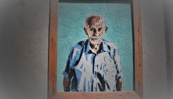 PHOTOS: Young people drew the oldest resident of Lofou at the center of the village!