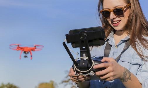 Στη Λεμεσό πρώτα σου μαθαίνουν να πιλοτάρεις drone κι ύστερα μπορεί να στο χαρίσουν κιόλας!