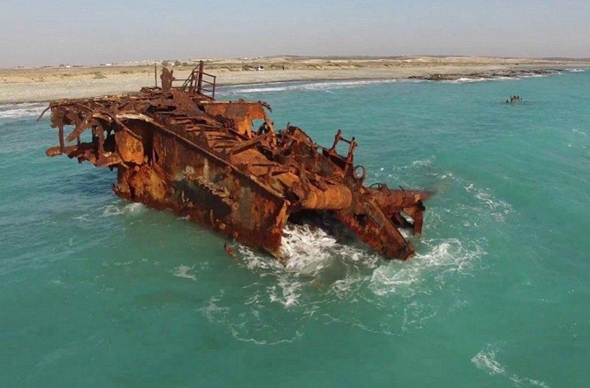 Scuba Diving at Akrotiri Shipwreck