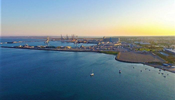 Official beginning for operations by 3 private companies in Limassol port