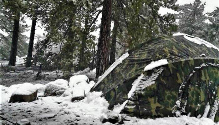 PHOTOS: These guys dared to camp on snow in Troodos!