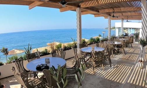OPENING: Limassol's new seaside hangout is here to extend the summertime!