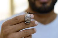 PHOTOS: How did a young man in Limassol design a pendant with the figure of his unborn child!