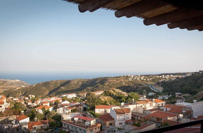 Hill View Restaurant: A restaurant with stunning panoramic views, in a Limassol village!