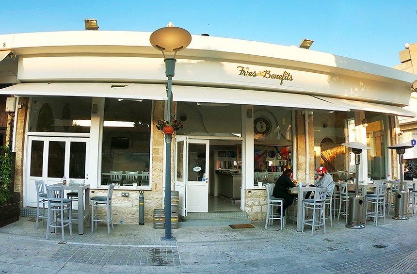 Fries with Benefits: A homemade burger spot in the center of Limassol has grown and offers new surprises!